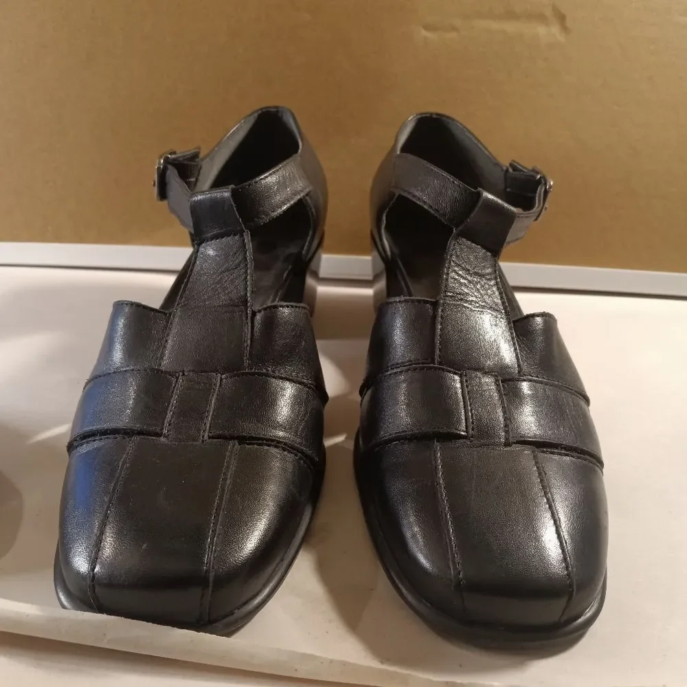 Easy Spirit Black Leather Chunky Heel Maryjane Shoe 7